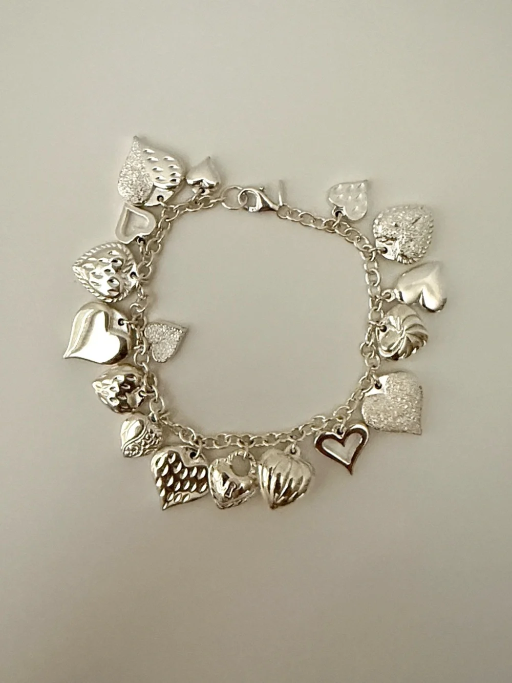 Vintage JCM (Jacmel) Mauritius 925 sterling silver 17-heart charm bracelet